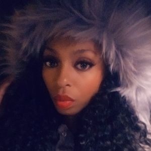 Meet your Posher, Sierra